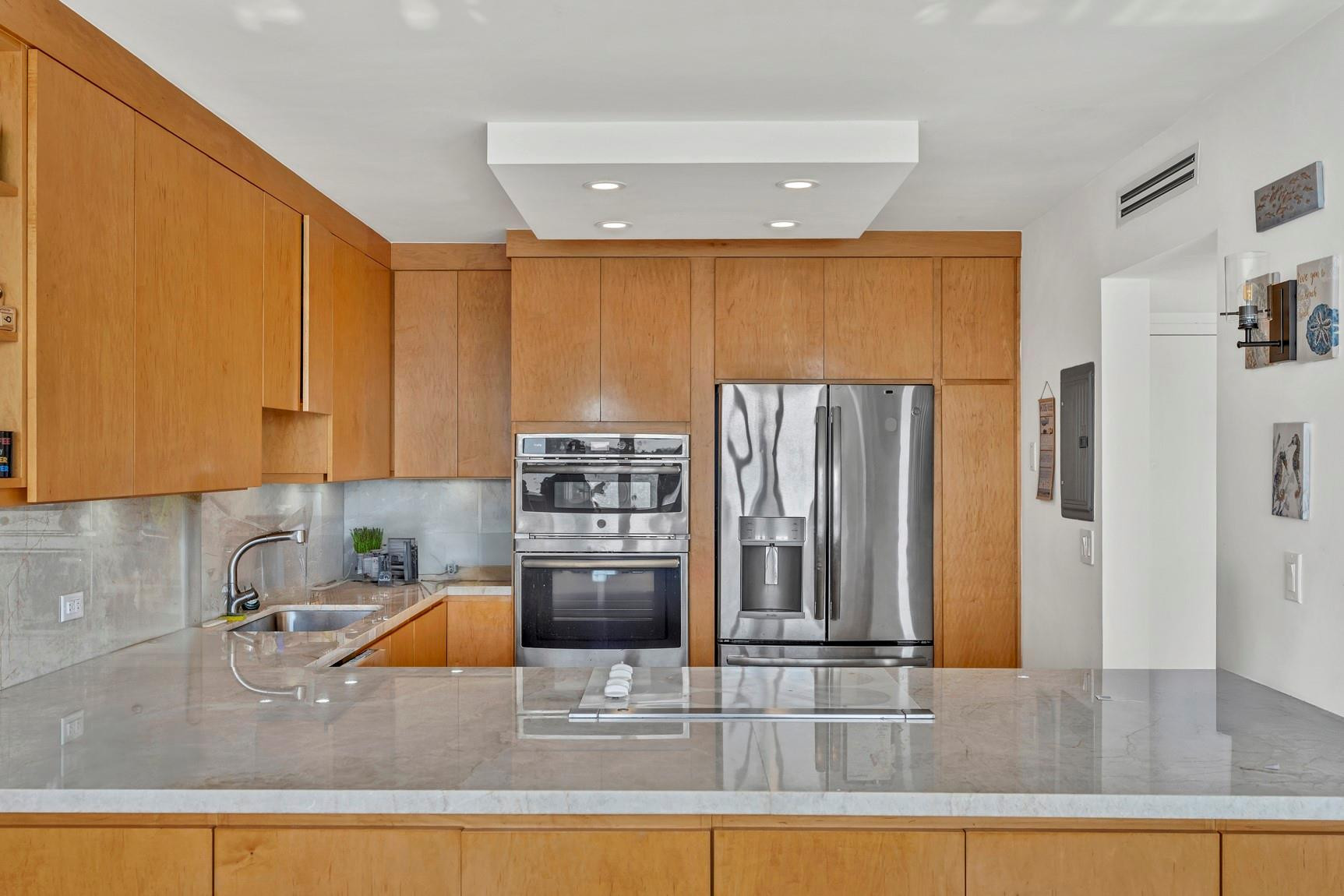 11930 N Bayshore #404 North Miami, FL 33181