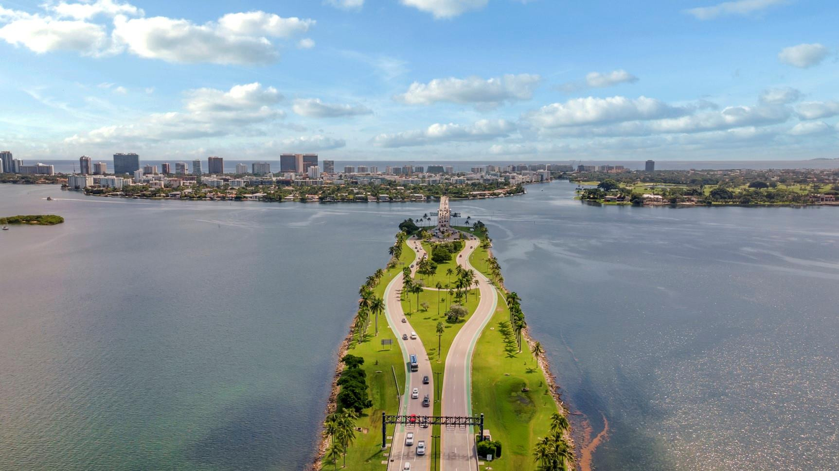 11930 N Bayshore #404 North Miami, FL 33181