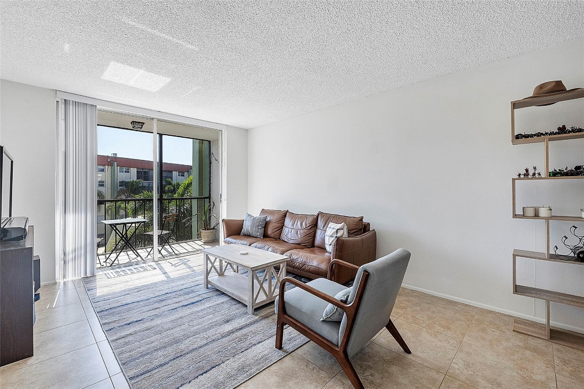 5300 NE 24th #425c Fort Lauderdale, FL 33308