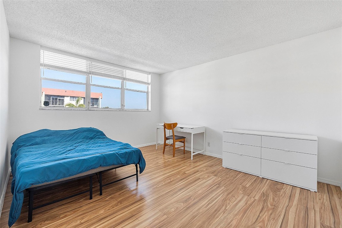 5300 NE 24th #425c Fort Lauderdale, FL 33308