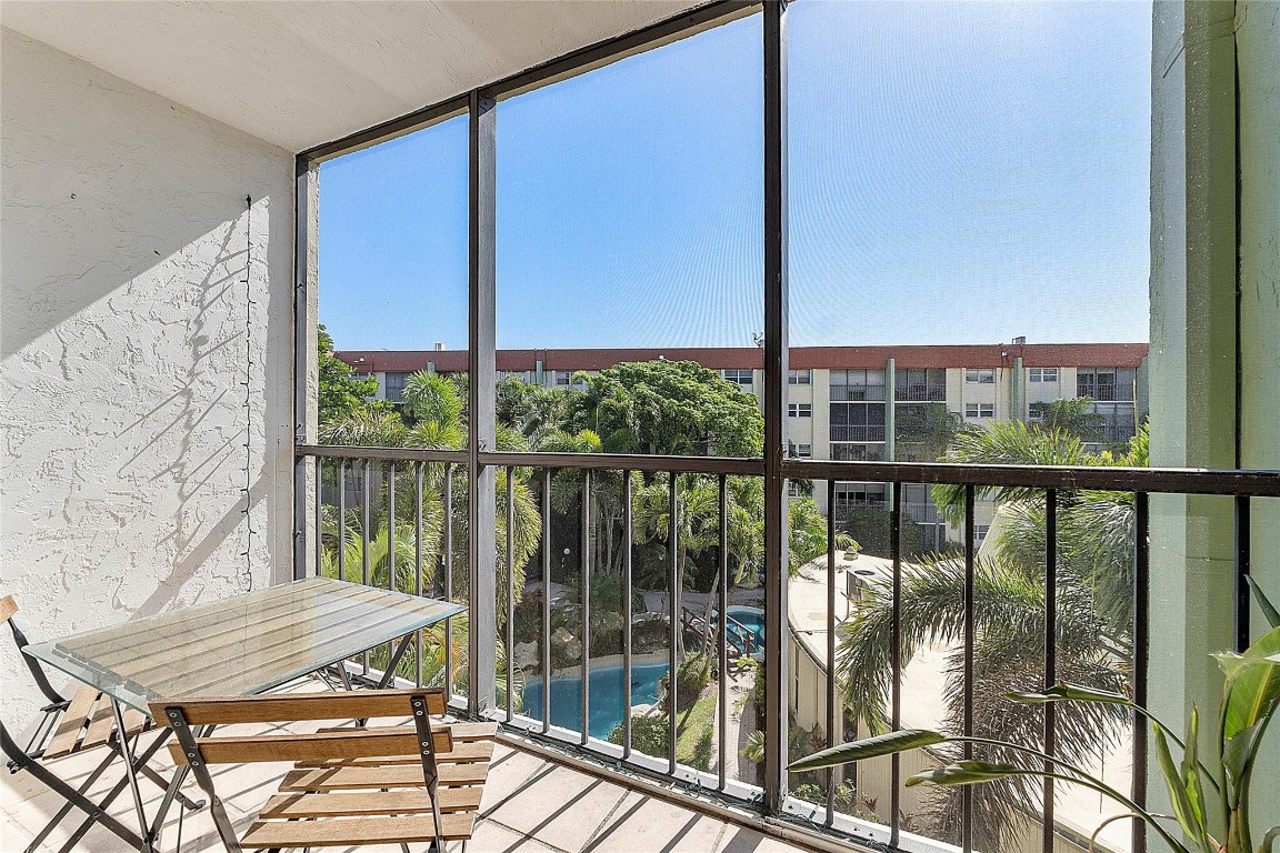 5300 NE 24th #425c Fort Lauderdale, FL 33308