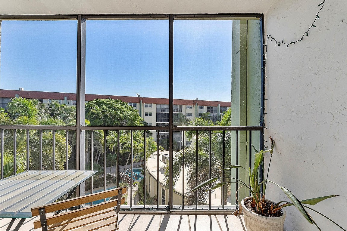 5300 NE 24th #425c Fort Lauderdale, FL 33308