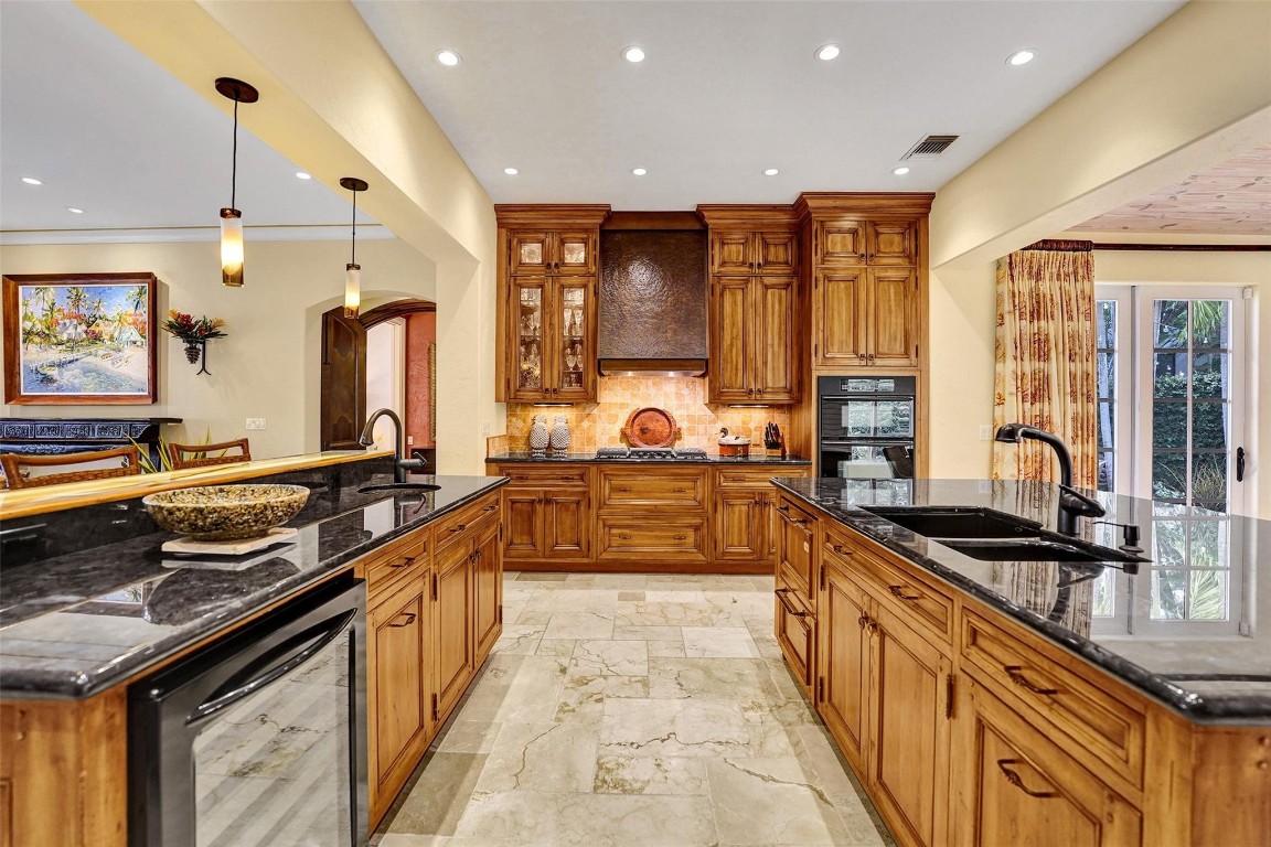 2321 SW 26th Fort Lauderdale, FL 33312