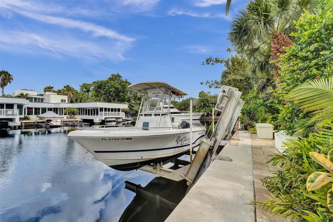 2321 SW 26th Fort Lauderdale, FL 33312