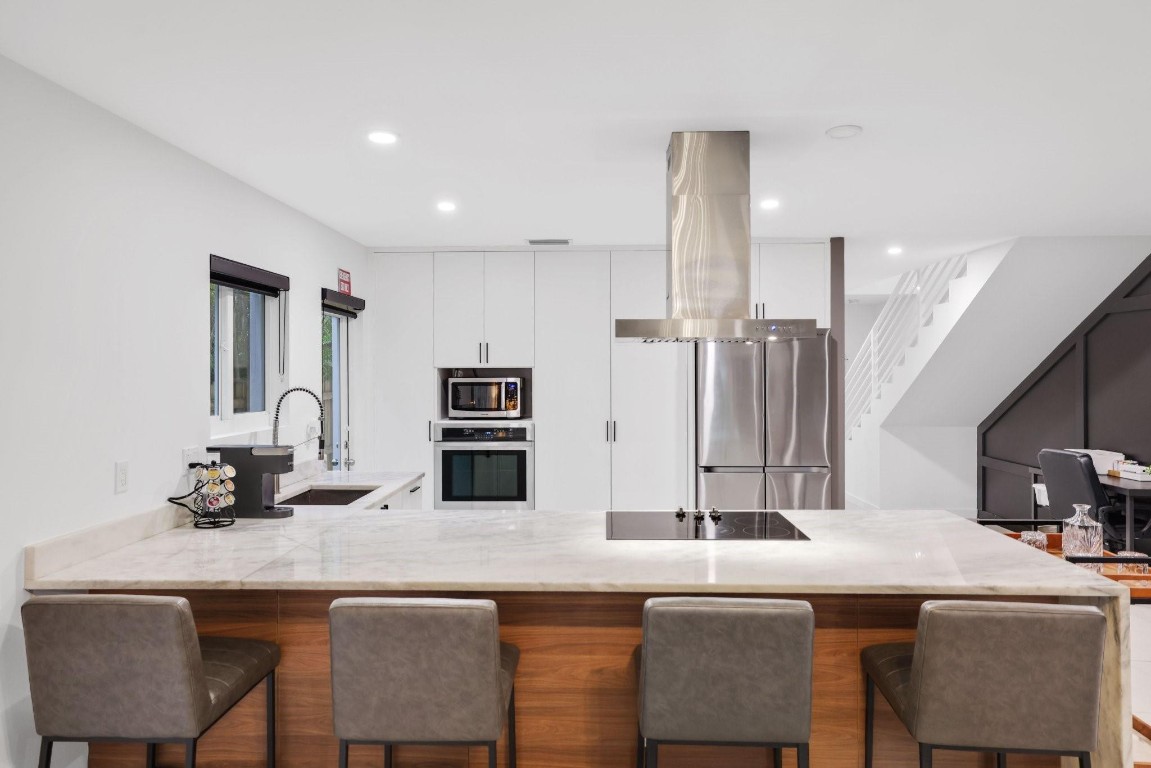 1124 NE 2nd #1124 Fort Lauderdale, FL 33304