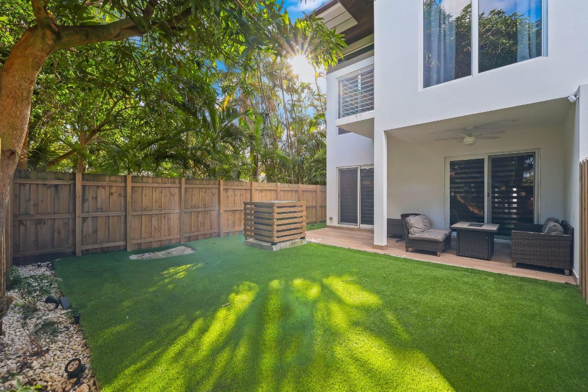 1124 NE 2nd #1124 Fort Lauderdale, FL 33304