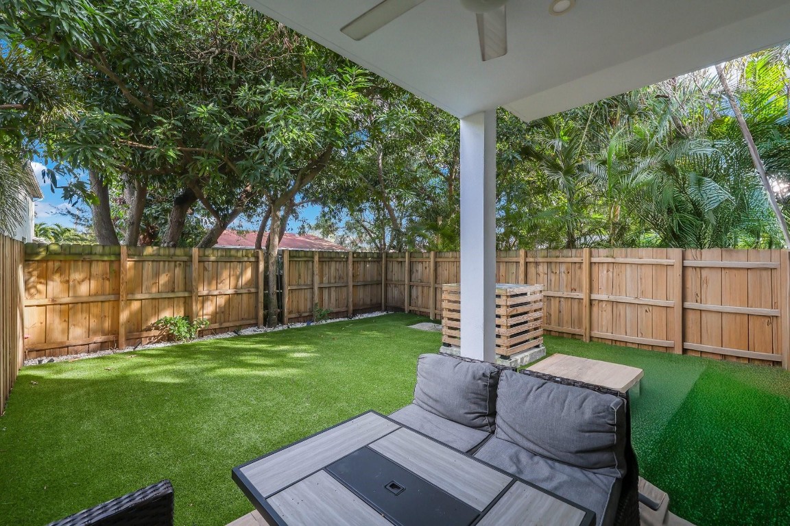 1124 NE 2nd #1124 Fort Lauderdale, FL 33304