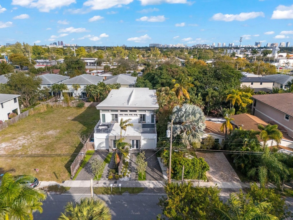 1124 NE 2nd #1124 Fort Lauderdale, FL 33304