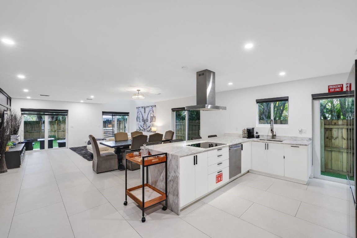 1124 NE 2nd #1124 Fort Lauderdale, FL 33304