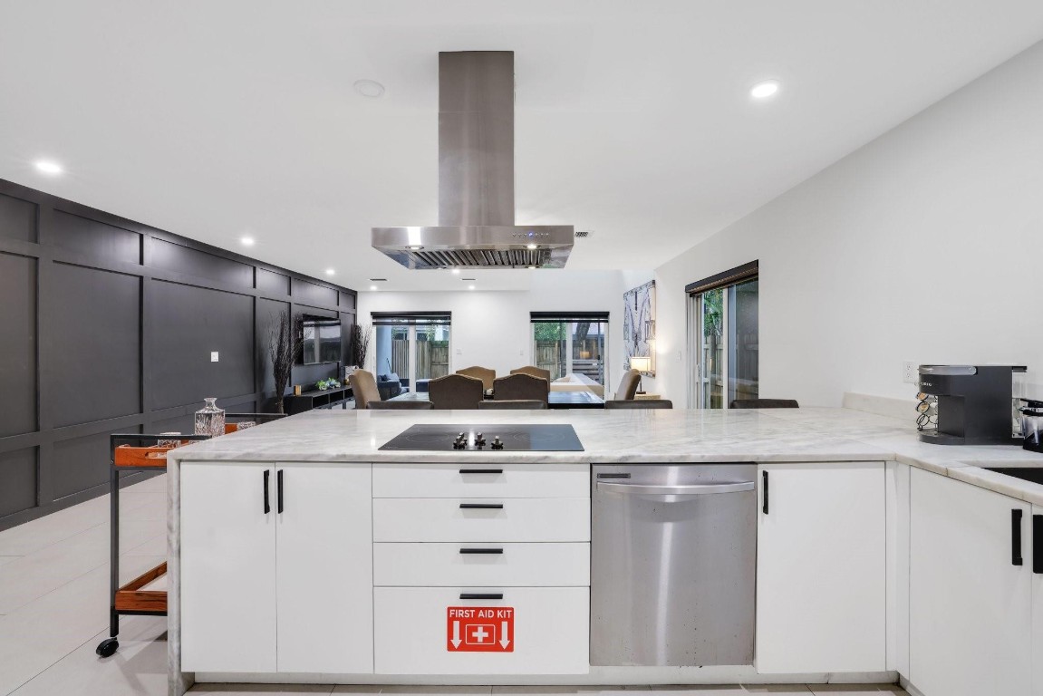 1124 NE 2nd #1124 Fort Lauderdale, FL 33304