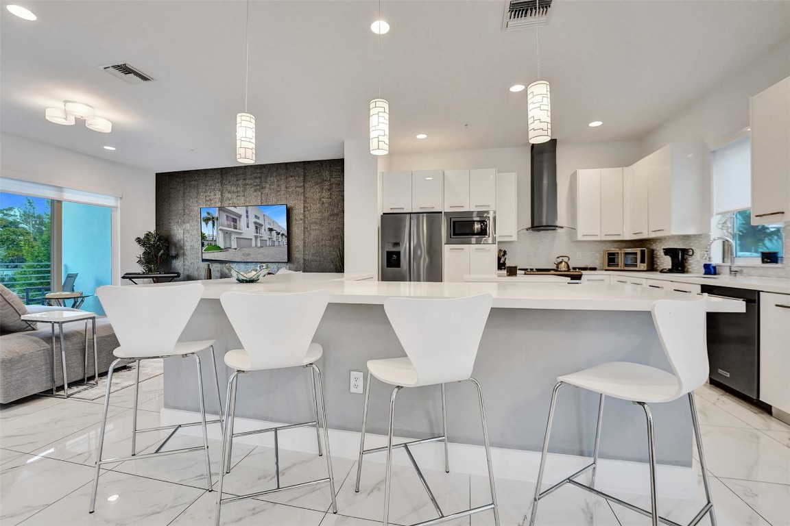 1371 N Ocean Pompano Beach, FL 33062