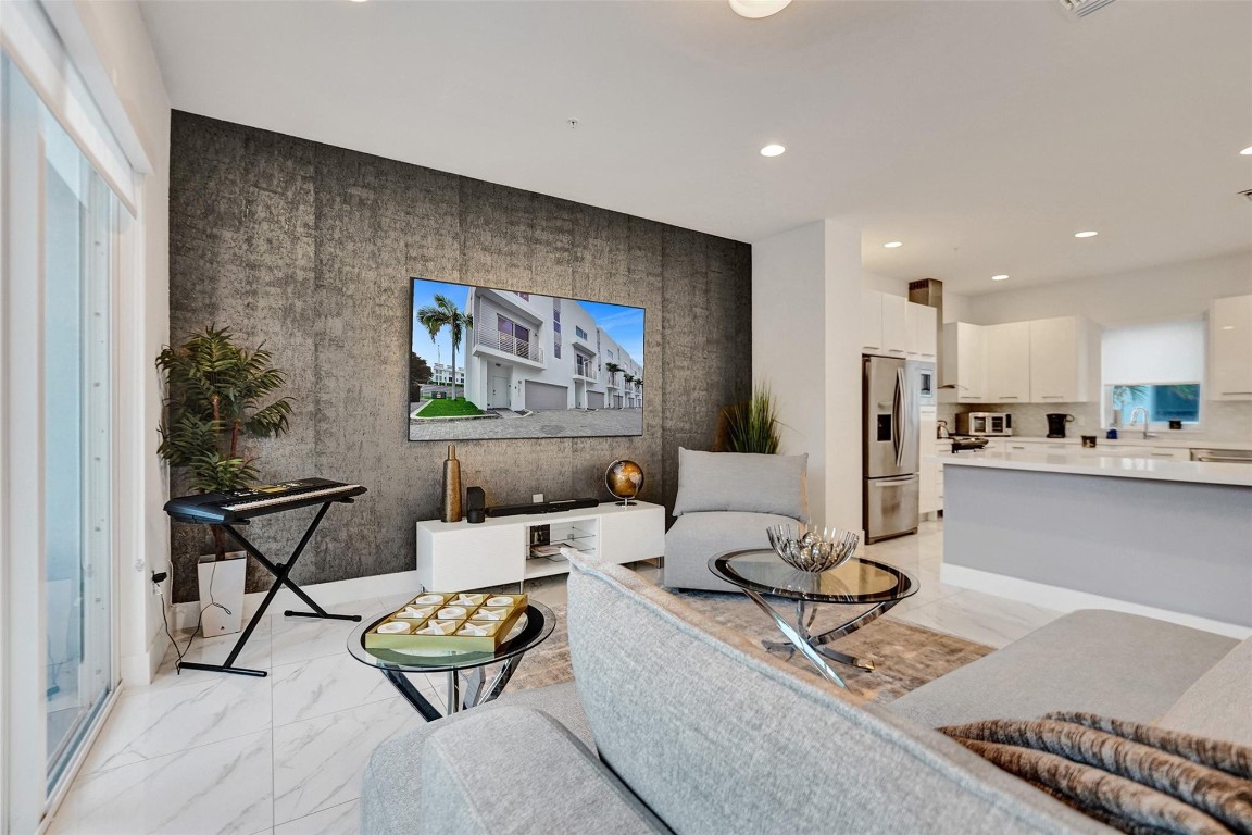 1371 N Ocean Pompano Beach, FL 33062