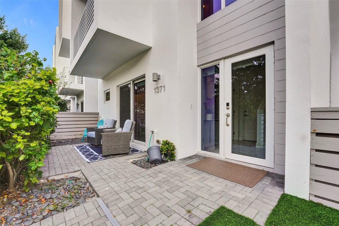 1371 N Ocean Pompano Beach, FL 33062