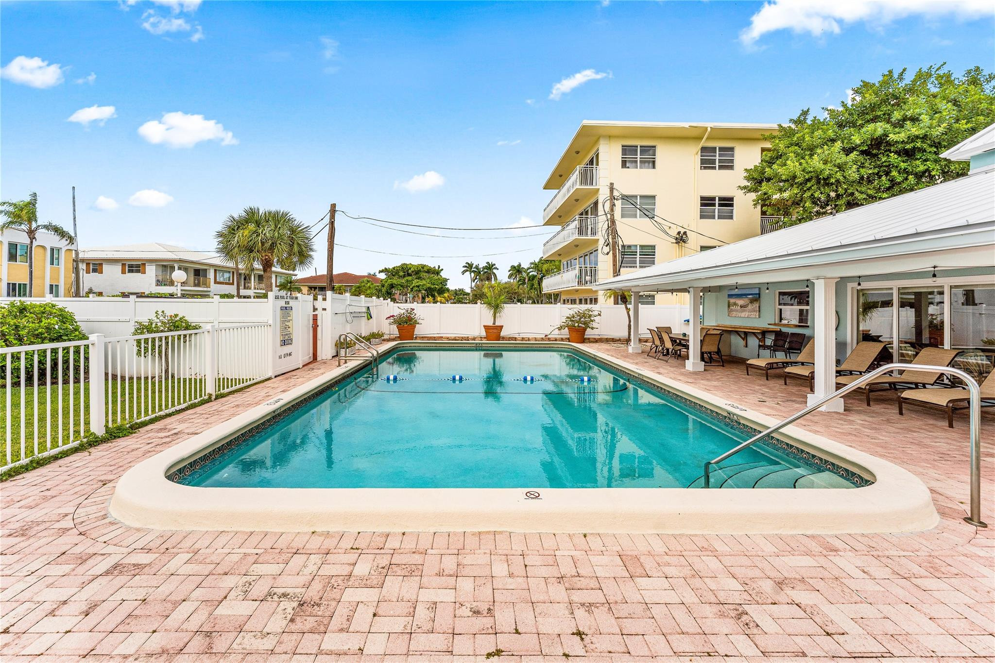2758 NE 30th #3A Lighthouse Point, FL 33064
