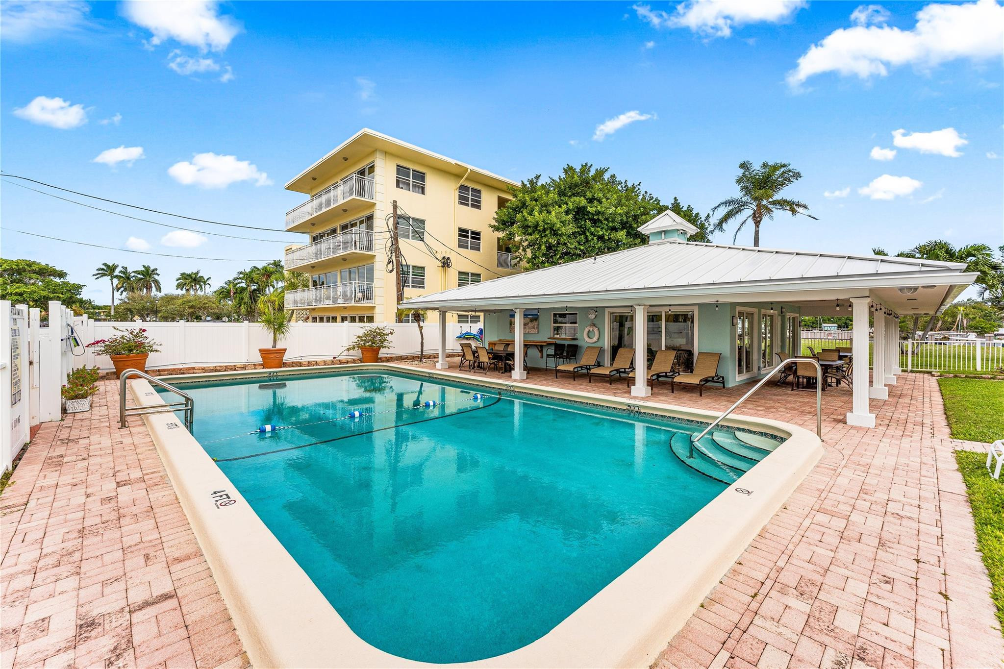 2758 NE 30th #3A Lighthouse Point, FL 33064