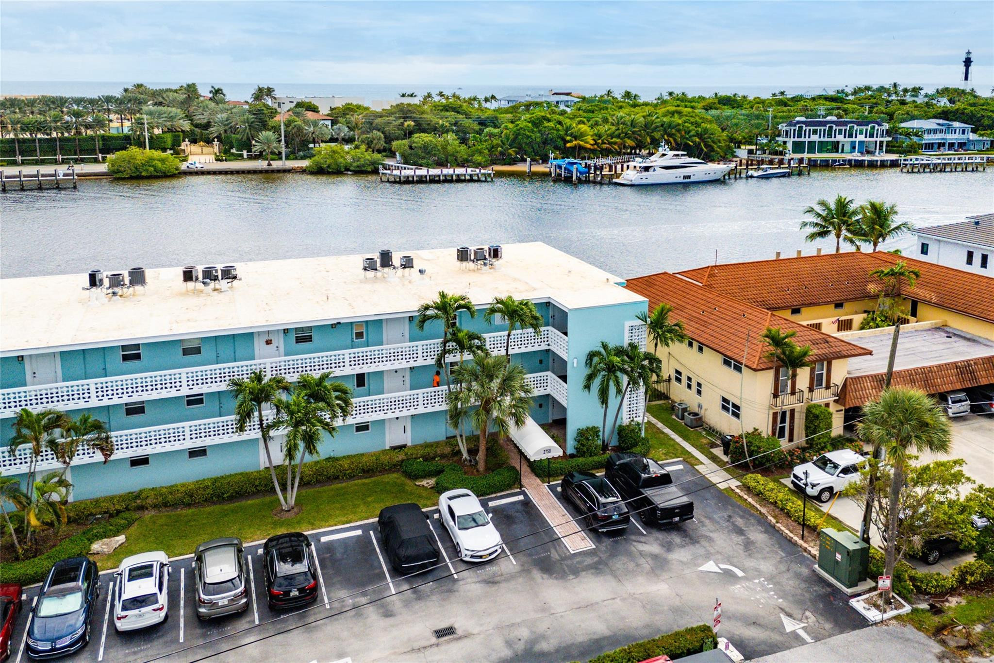 2758 NE 30th #3A Lighthouse Point, FL 33064