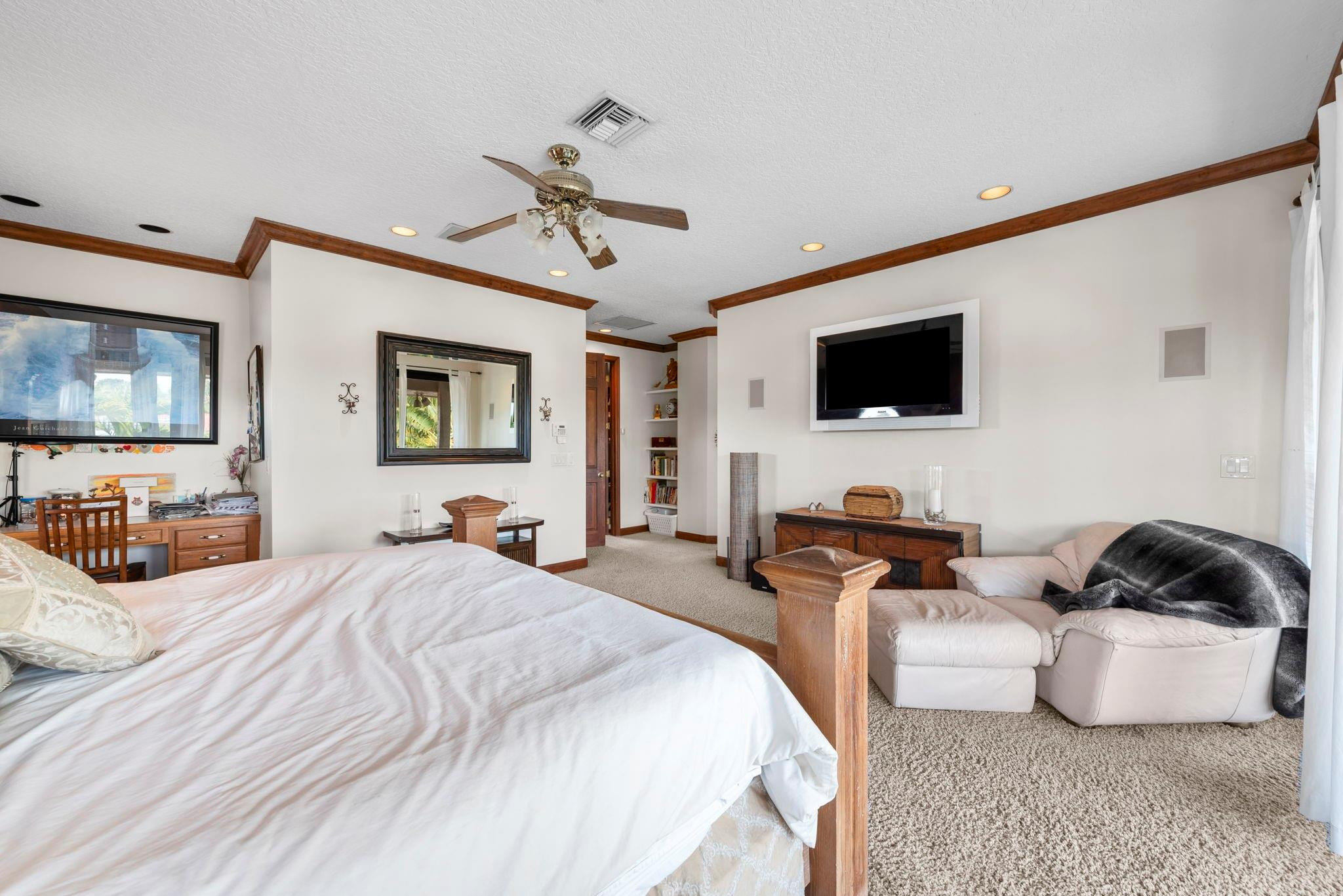 2865 NE 19th Pompano Beach, FL 33062