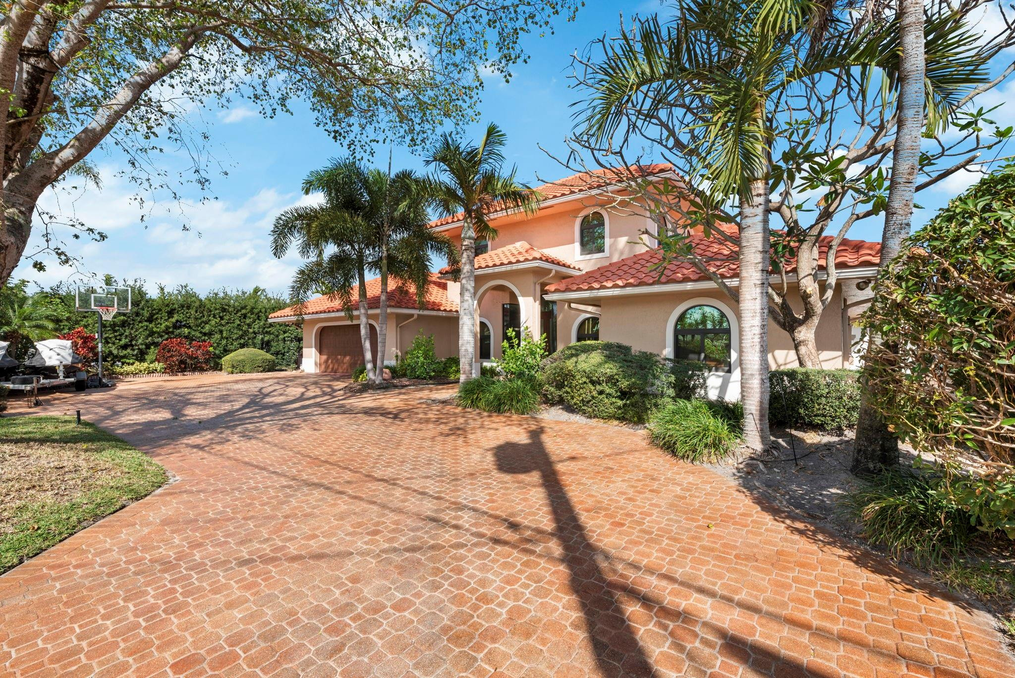 2865 NE 19th Pompano Beach, FL 33062