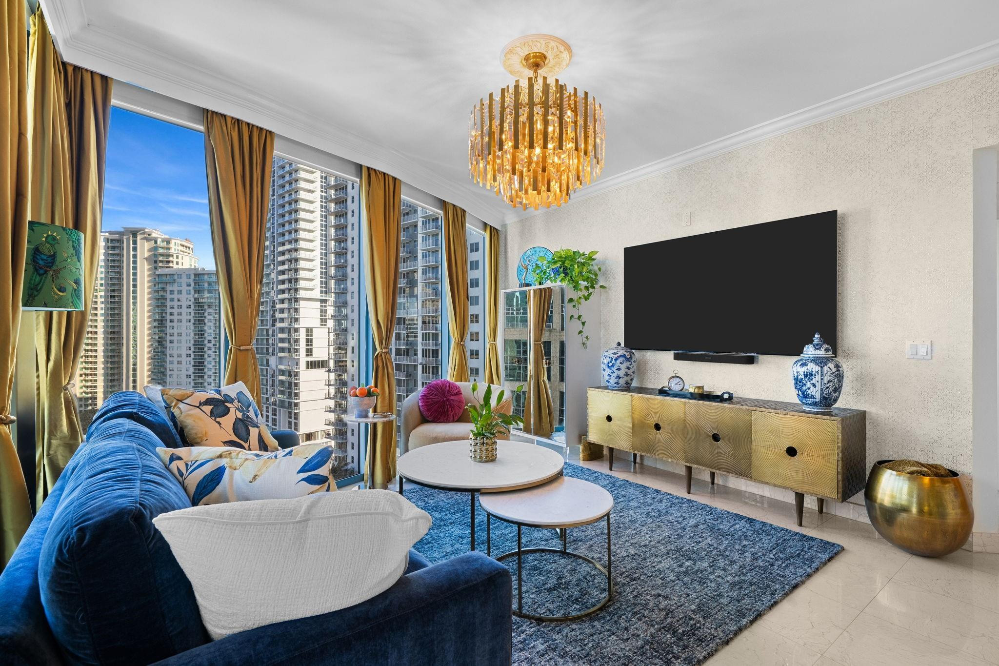 333 Las Olas #2308 Fort Lauderdale, FL 33301