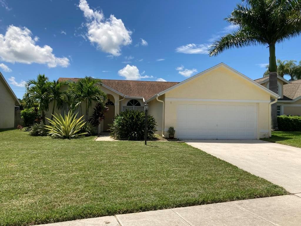 13016 Meadowbreeze Dr