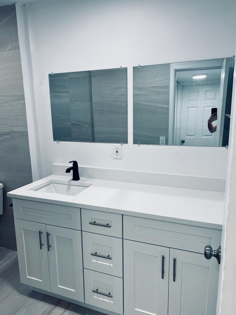 930 N 14th Ct Hollywood, FL 33020