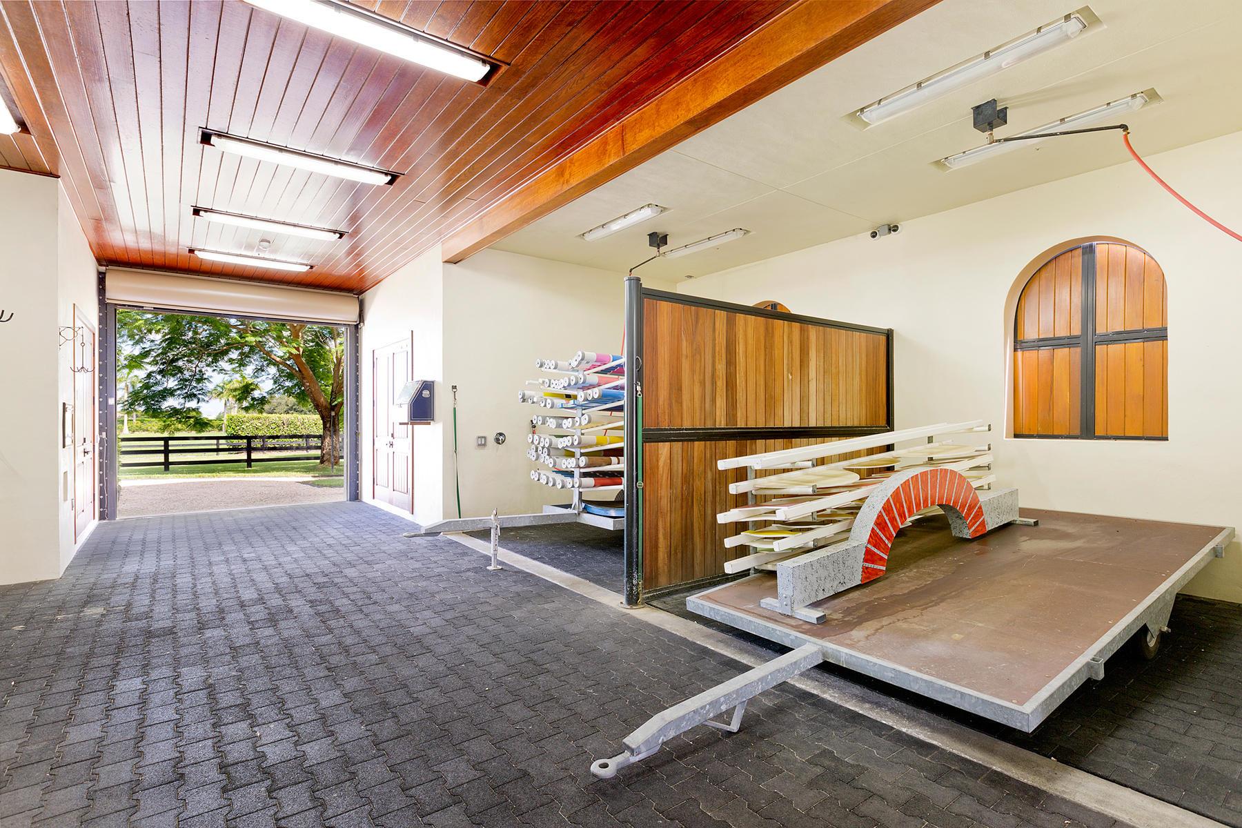 3310 Palm Bch Pt Blvd #(Barn & Apartment) Wellington, FL 33414