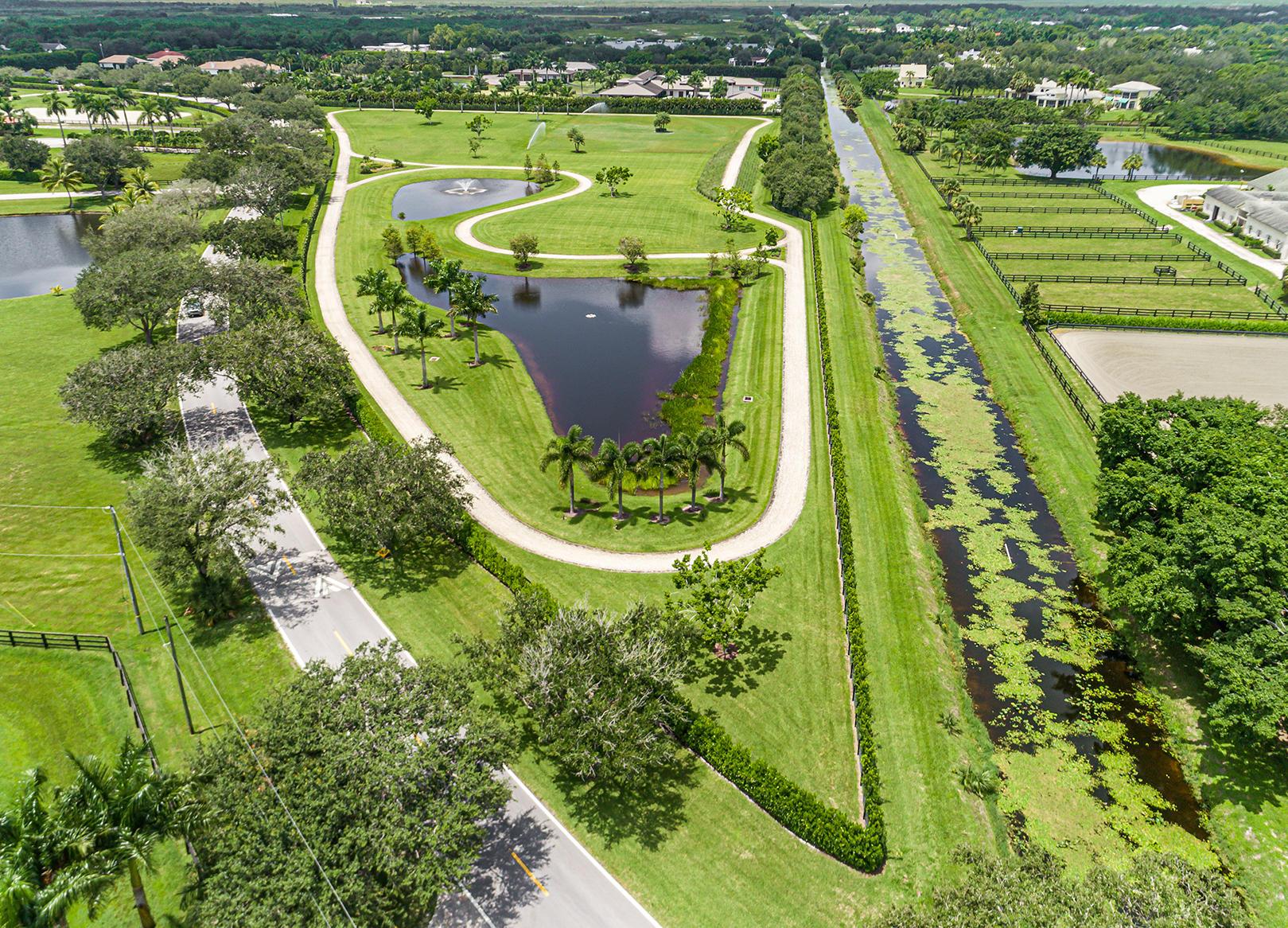 3310 Palm Bch Pt Blvd #(Barn & Apartment) Wellington, FL 33414