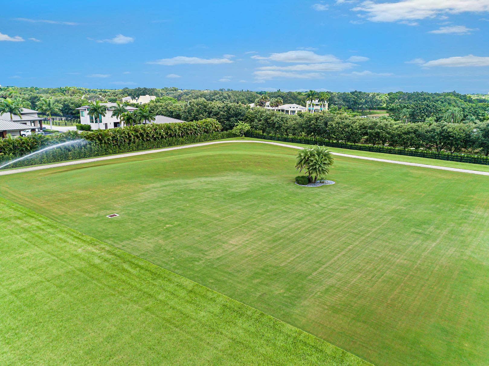 3310 Palm Bch Pt Blvd #(Barn & Apartment) Wellington, FL 33414