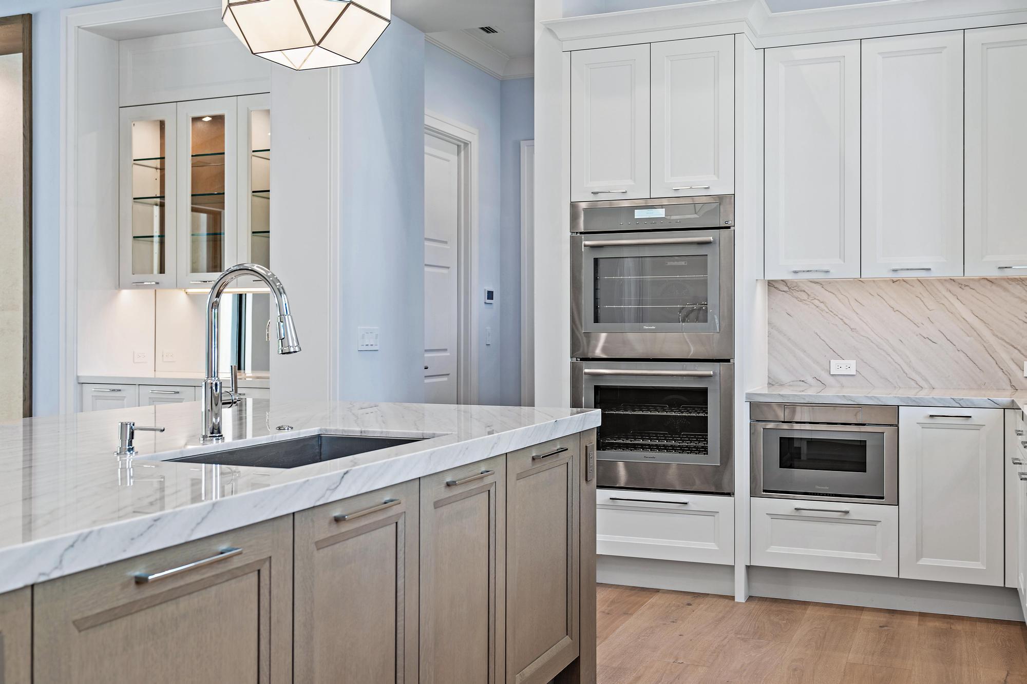 2916 Bluewater Cv Gulfstream, FL 33483