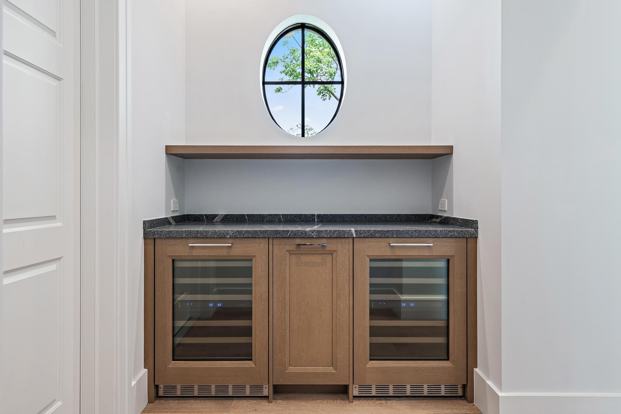 2916 Bluewater Cv Gulfstream, FL 33483