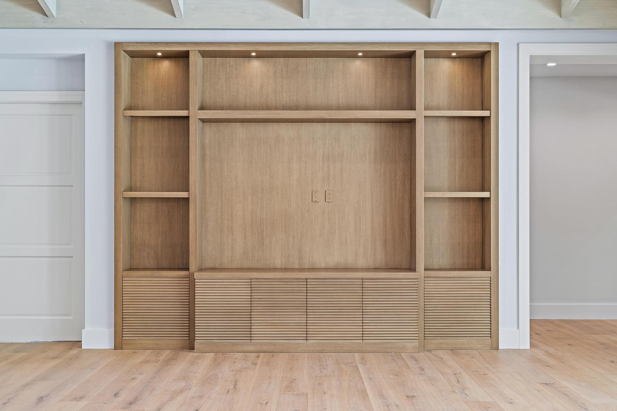 2916 Bluewater Cv Gulfstream, FL 33483