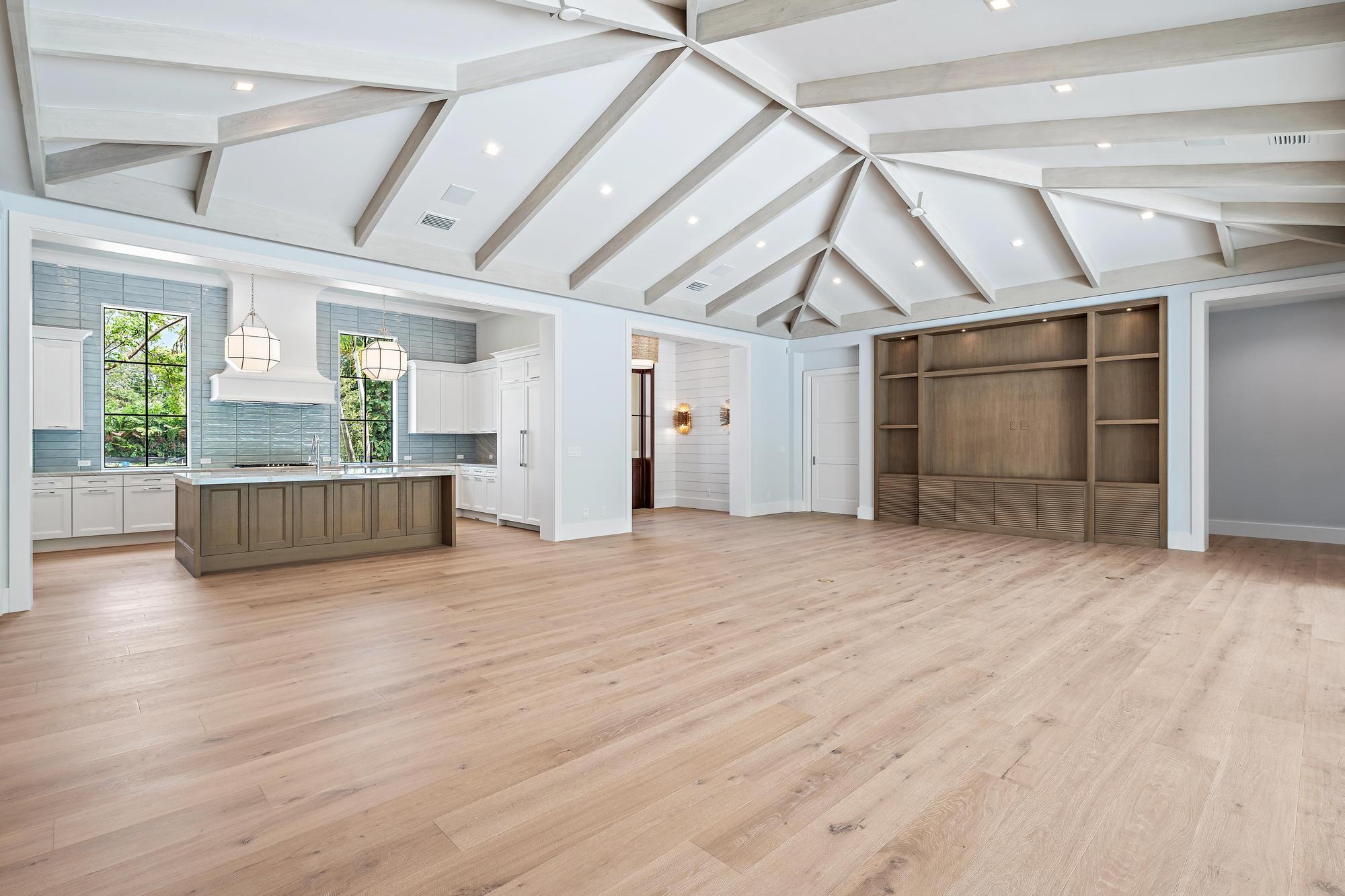 2916 Bluewater Cv Gulfstream, FL 33483