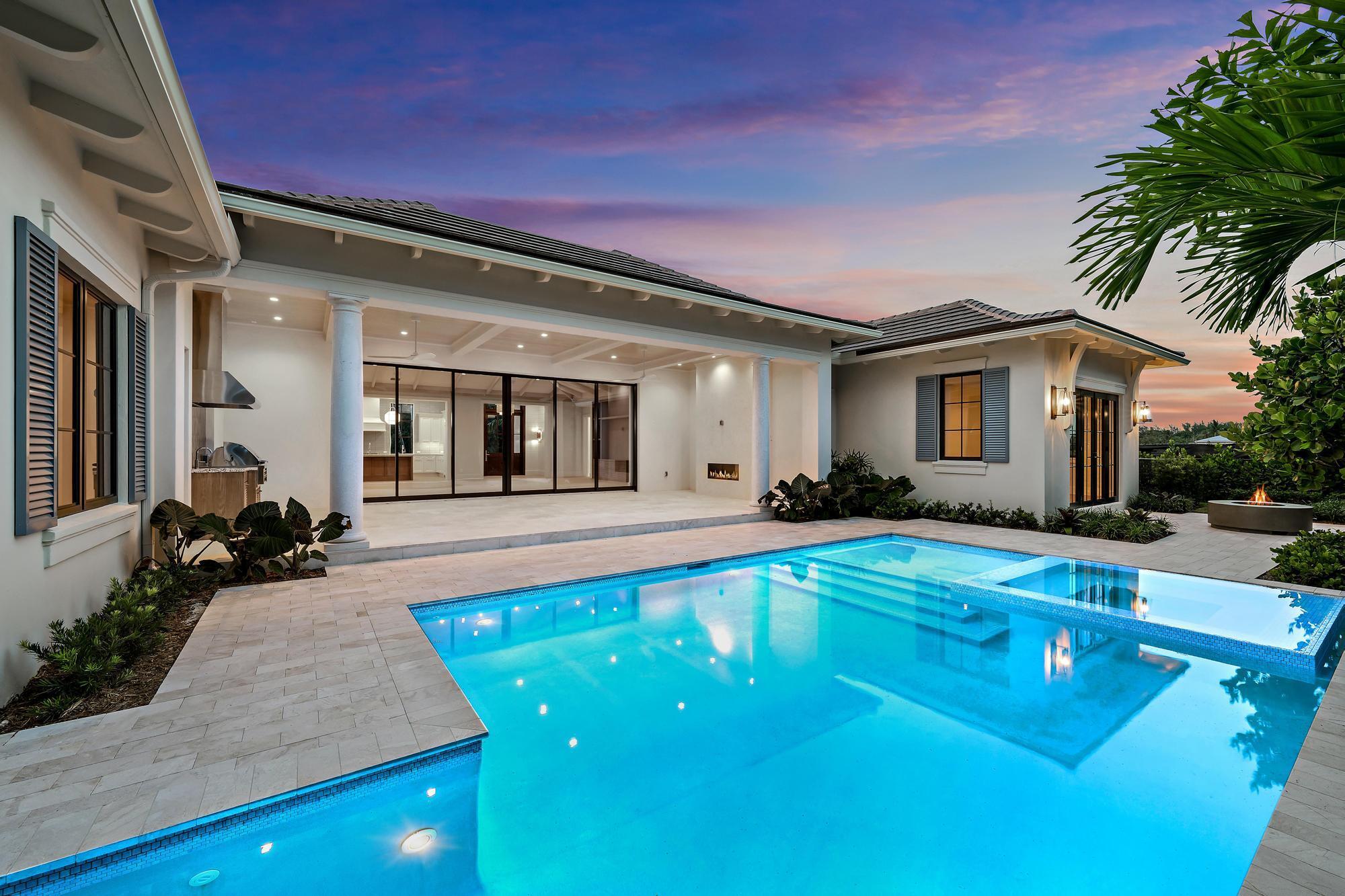 2916 Bluewater Cv Gulfstream, FL 33483