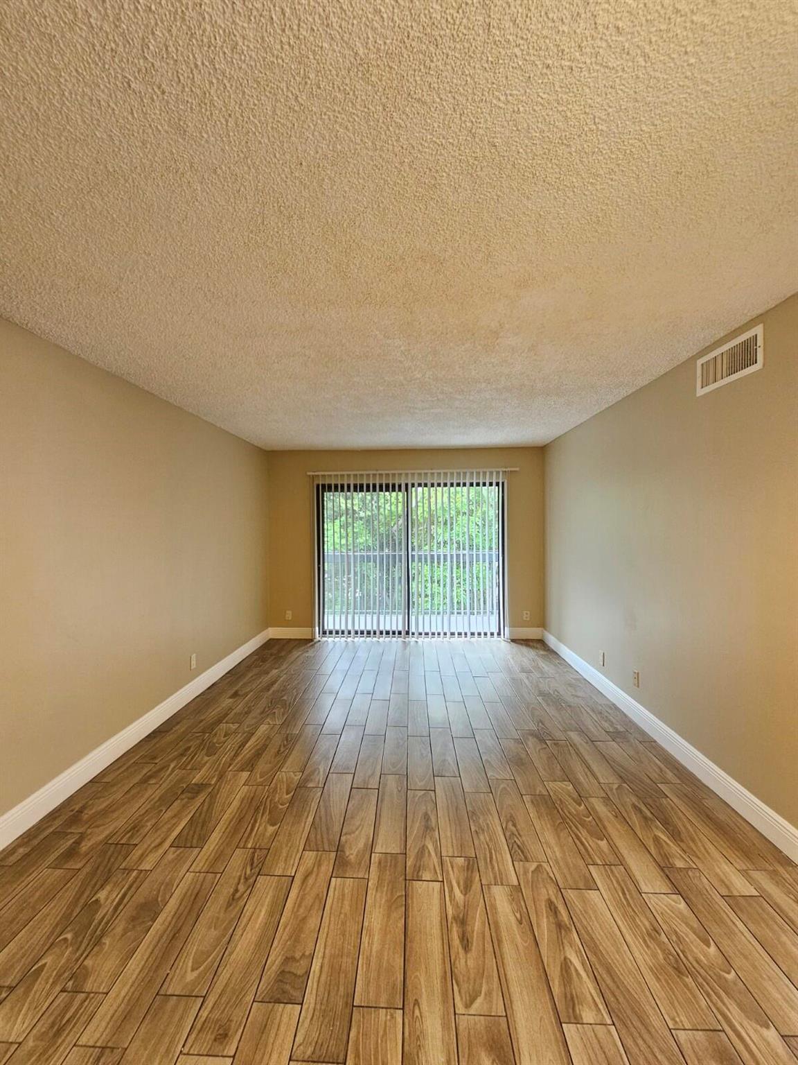 1850 N Congress Ave #307