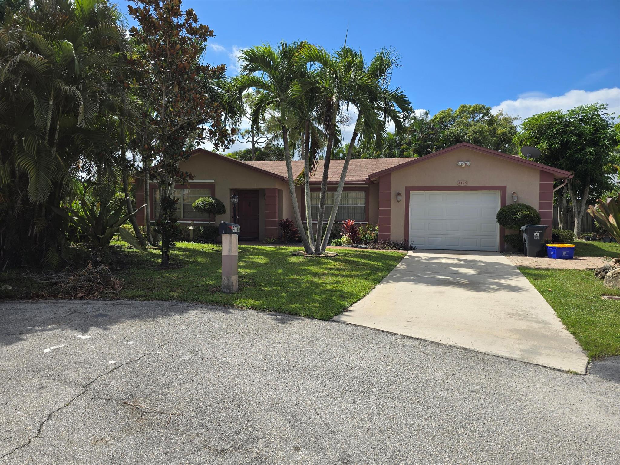 4125 Pine Br Cir