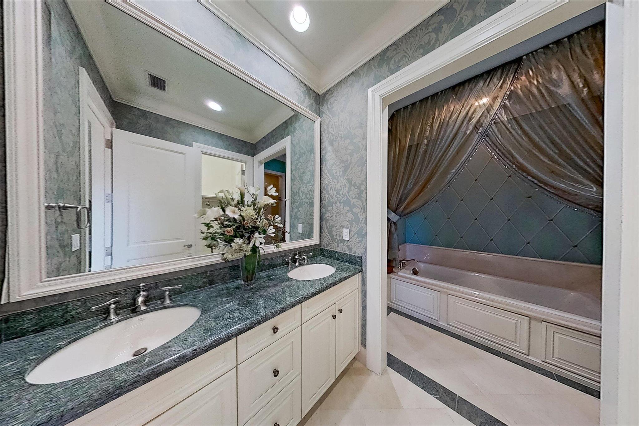 523 Bald Eagle Dr Jupiter, FL 33477