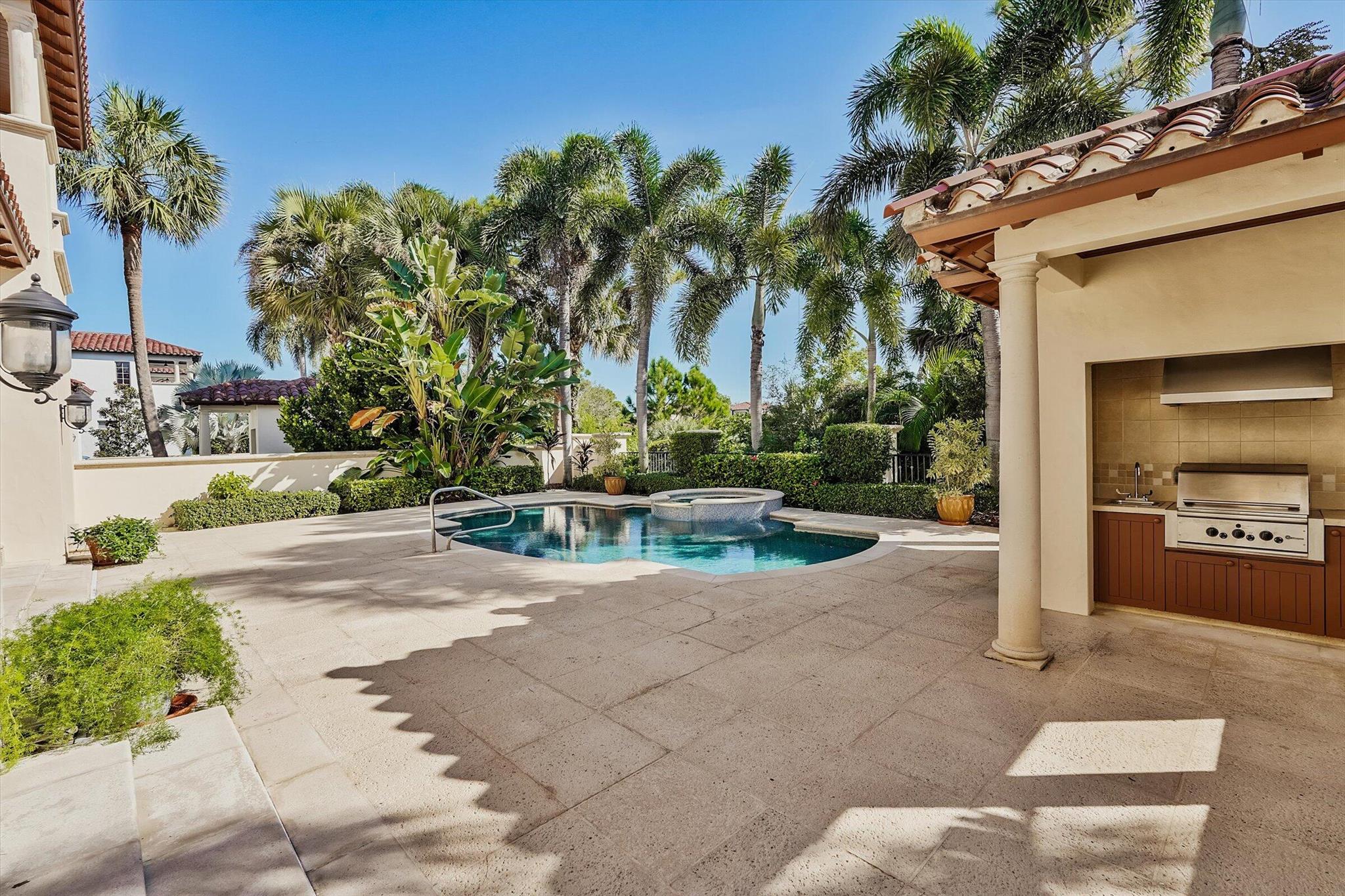 523 Bald Eagle Dr Jupiter, FL 33477