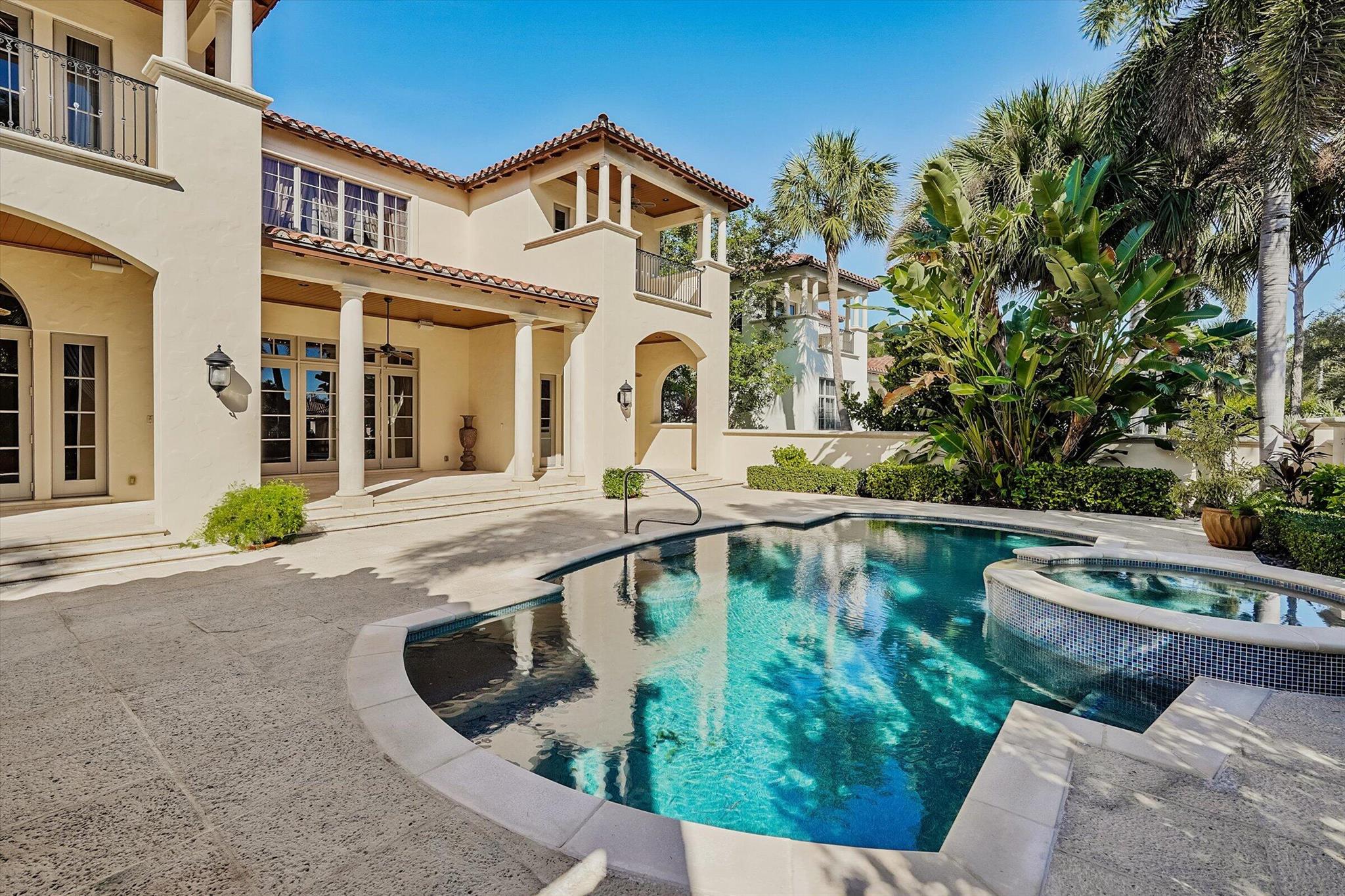 523 Bald Eagle Dr Jupiter, FL 33477