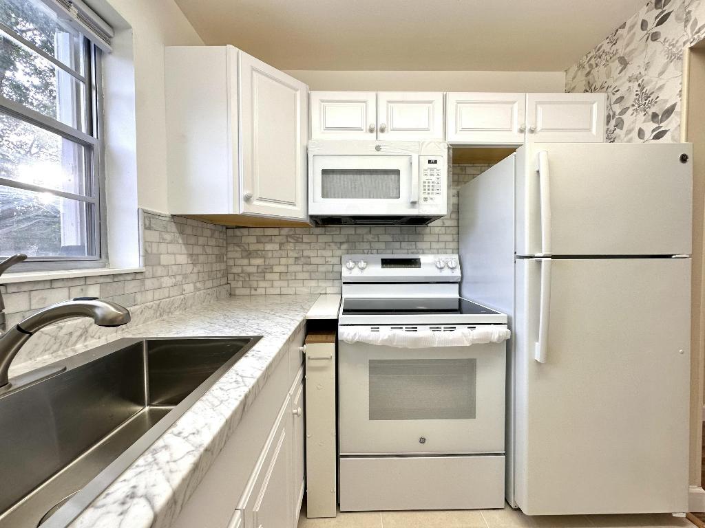 47 Camden B West Palm Beach, FL 33417