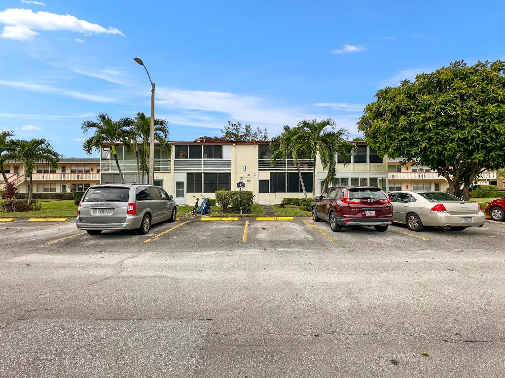 47 Camden B West Palm Beach, FL 33417