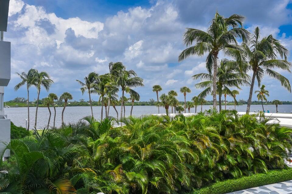 2860 S Ocean Blvd #202