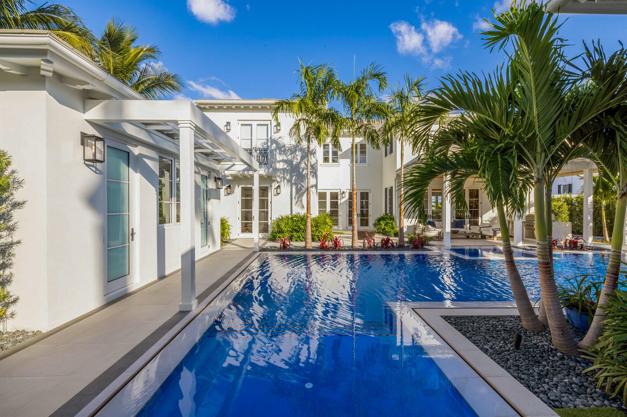 2415 S Flagler Dr West Palm Beach, FL 33401