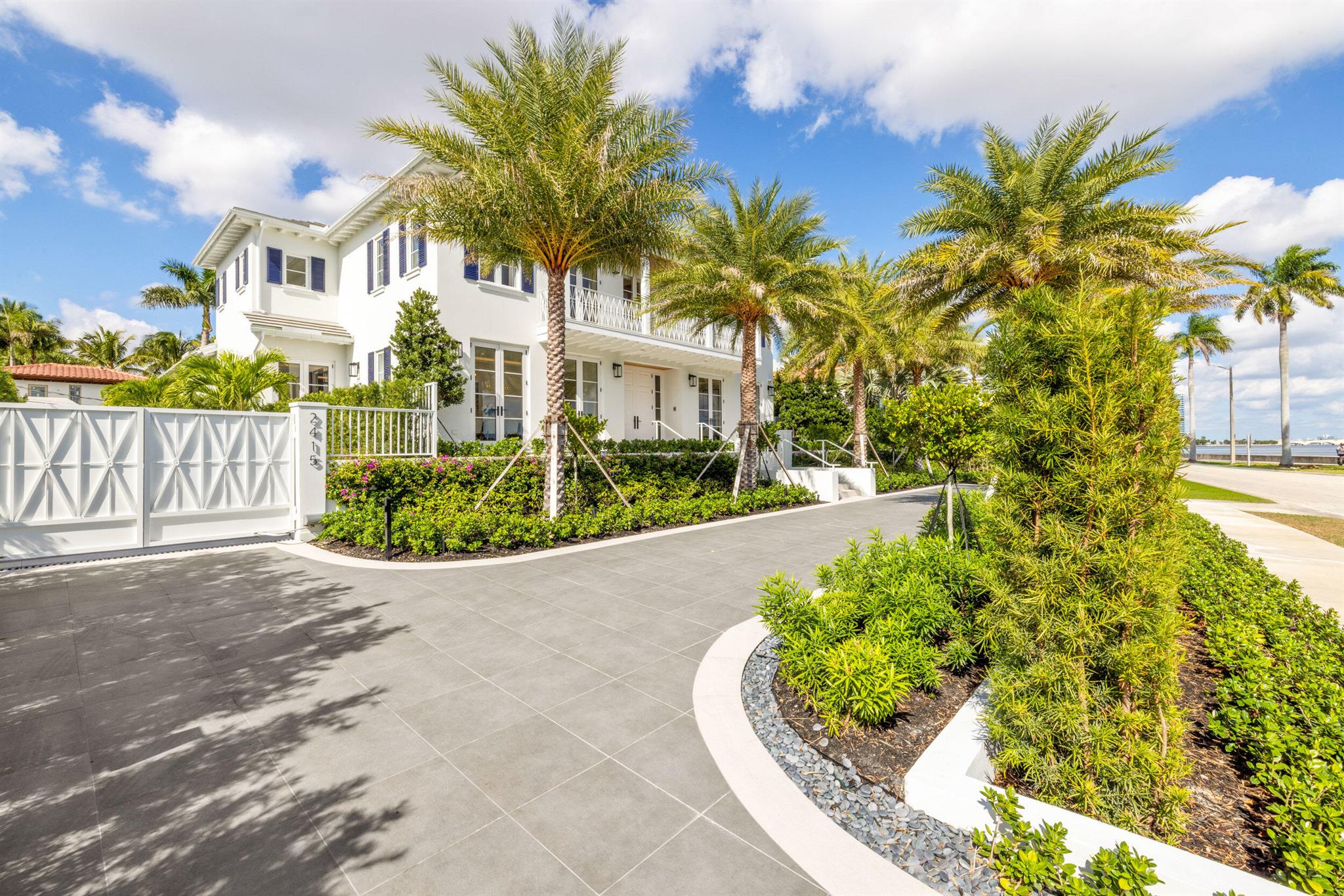 2415 S Flagler Dr West Palm Beach, FL 33401