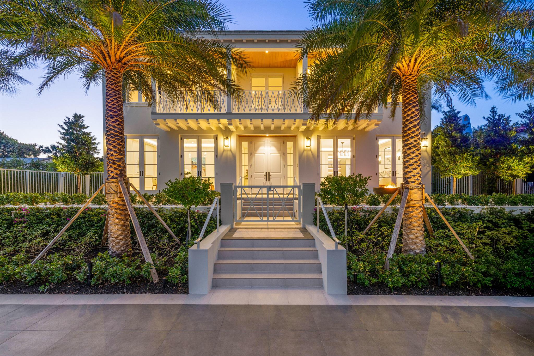 2415 S Flagler Dr West Palm Beach, FL 33401