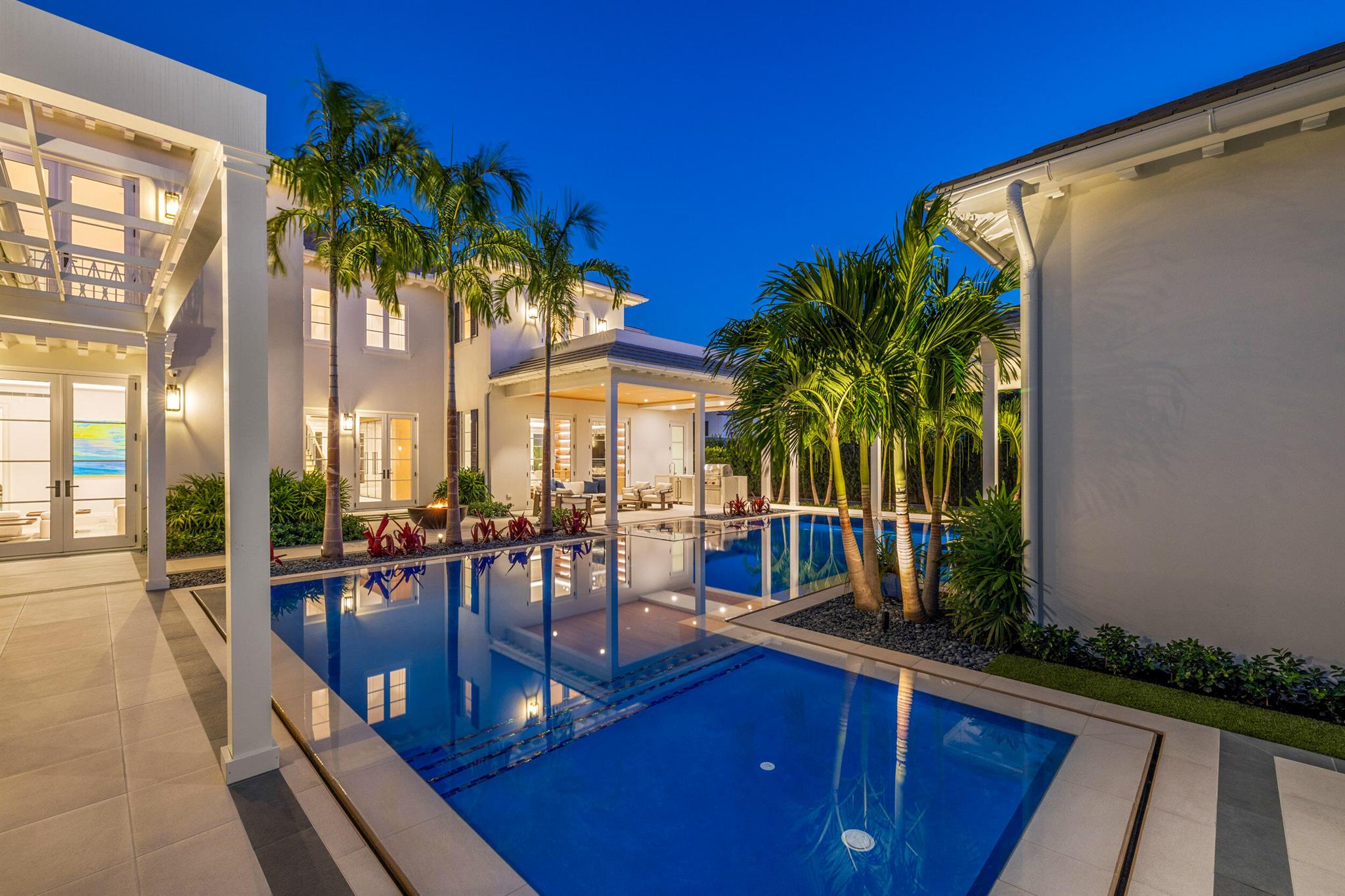 2415 S Flagler Dr West Palm Beach, FL 33401