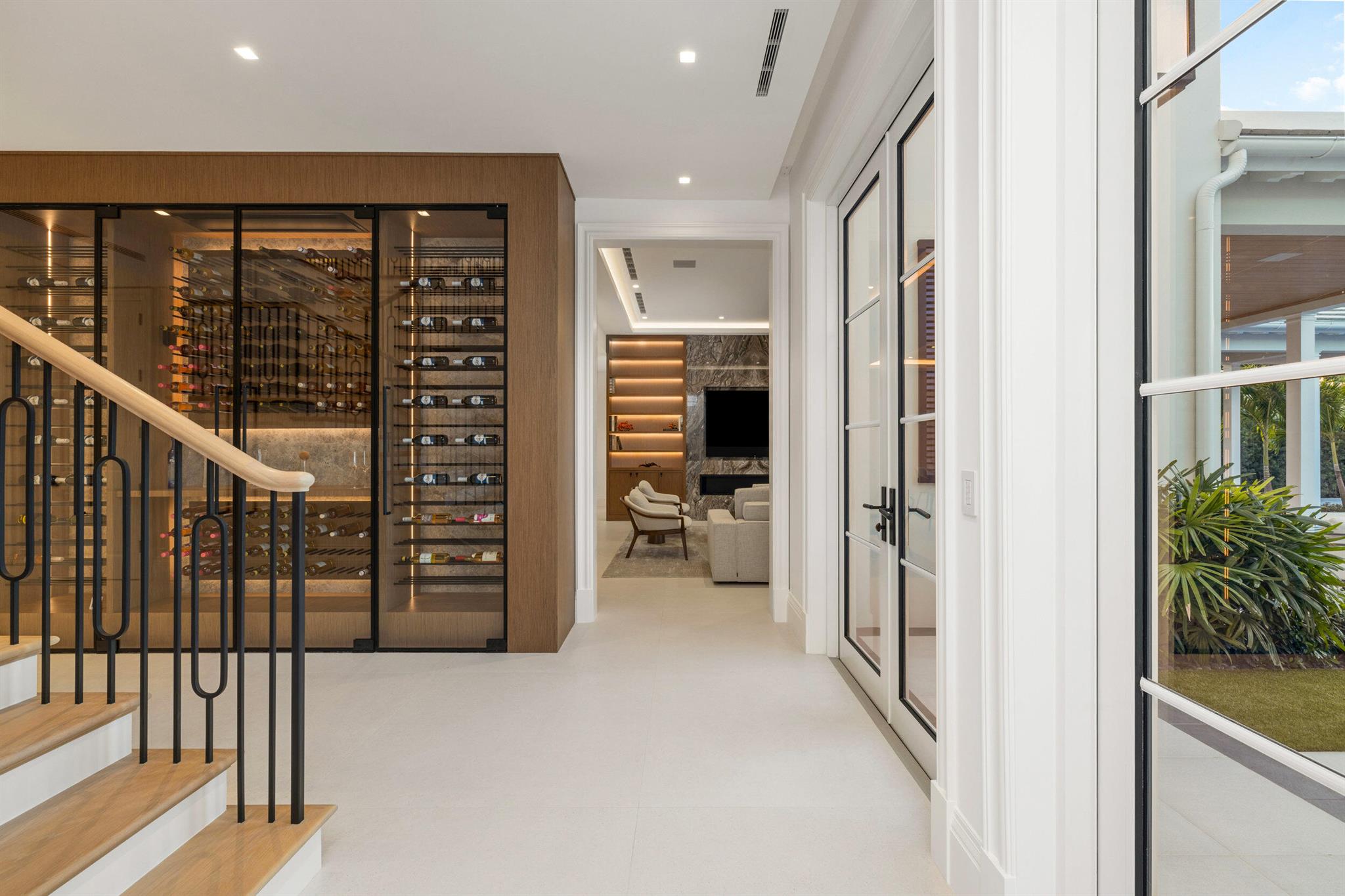 2415 S Flagler Dr West Palm Beach, FL 33401