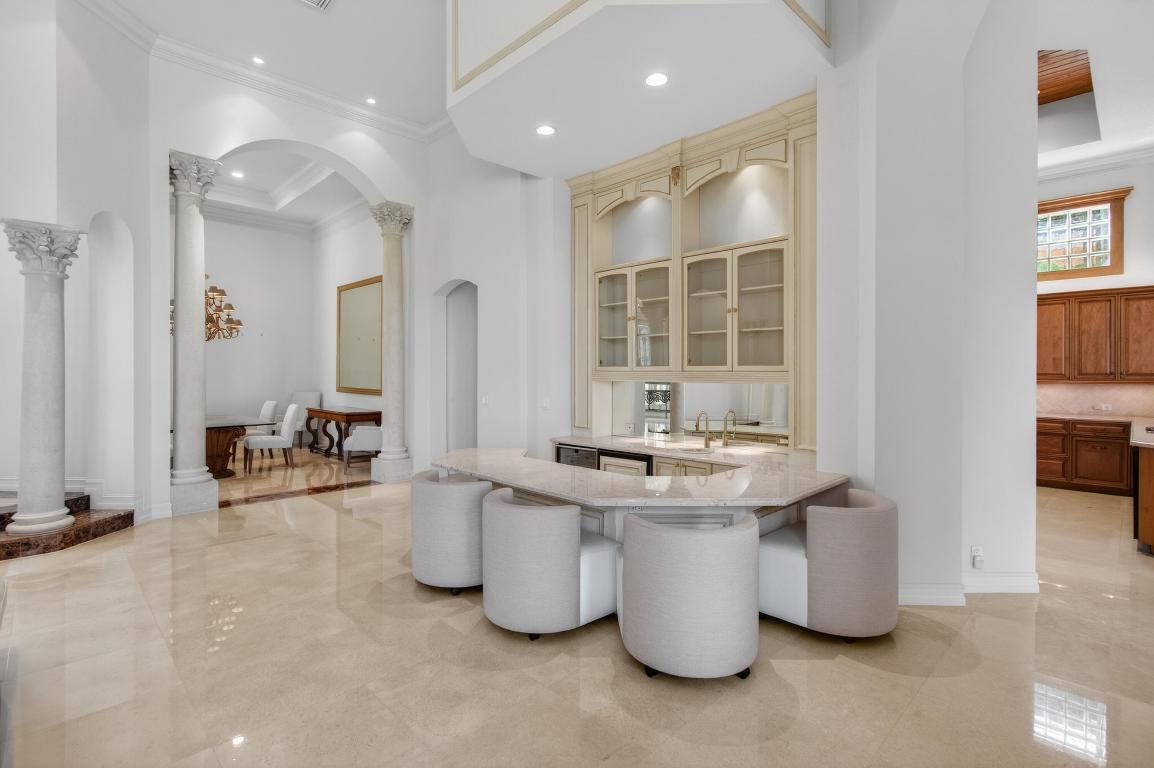 331 Mizner Lk Estates Boca Raton, FL 33432