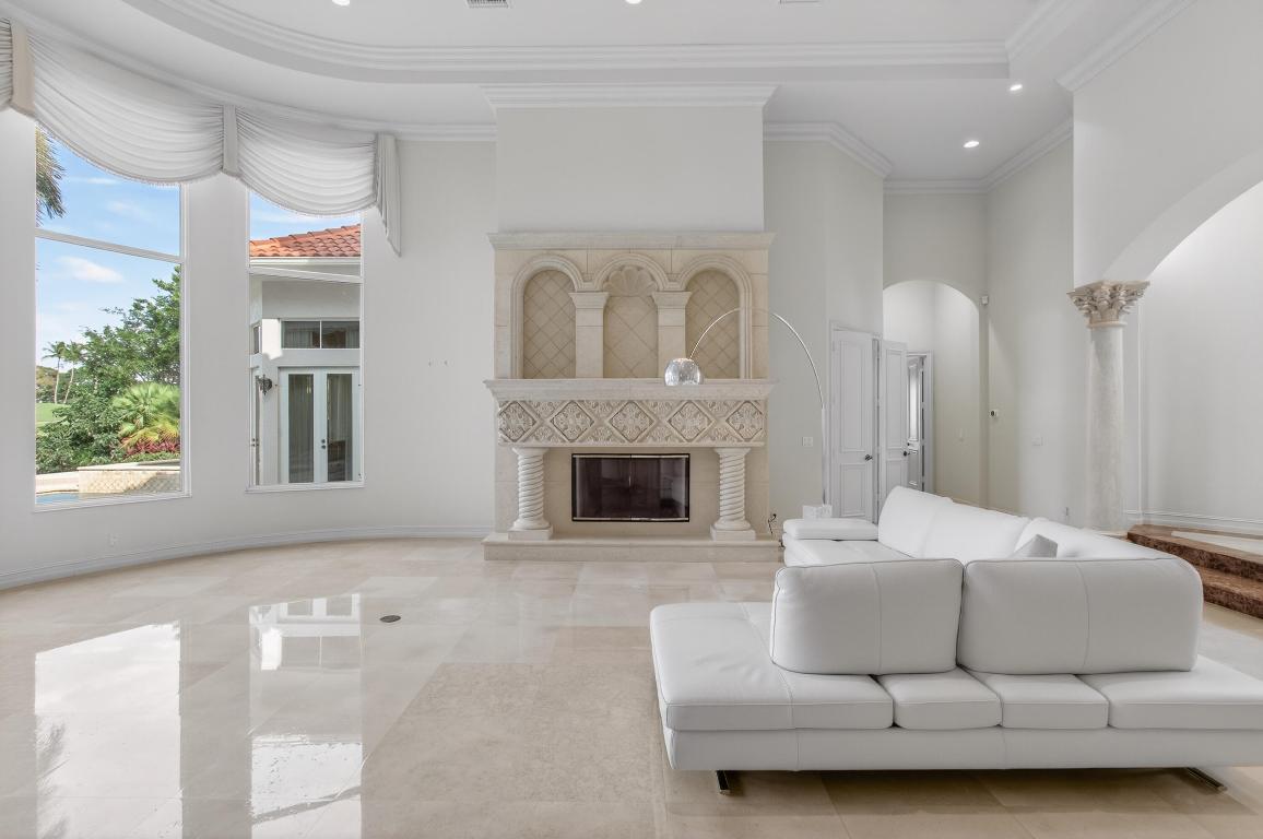 331 Mizner Lk Estates Boca Raton, FL 33432