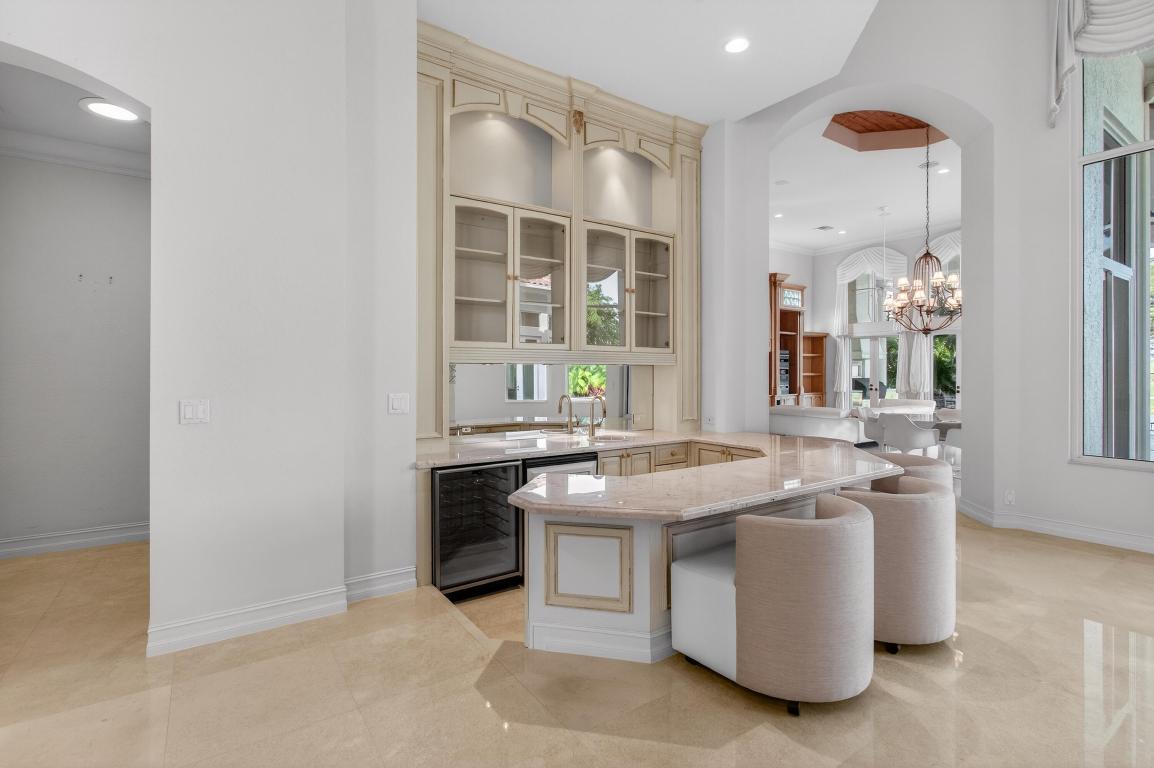 331 Mizner Lk Estates Boca Raton, FL 33432