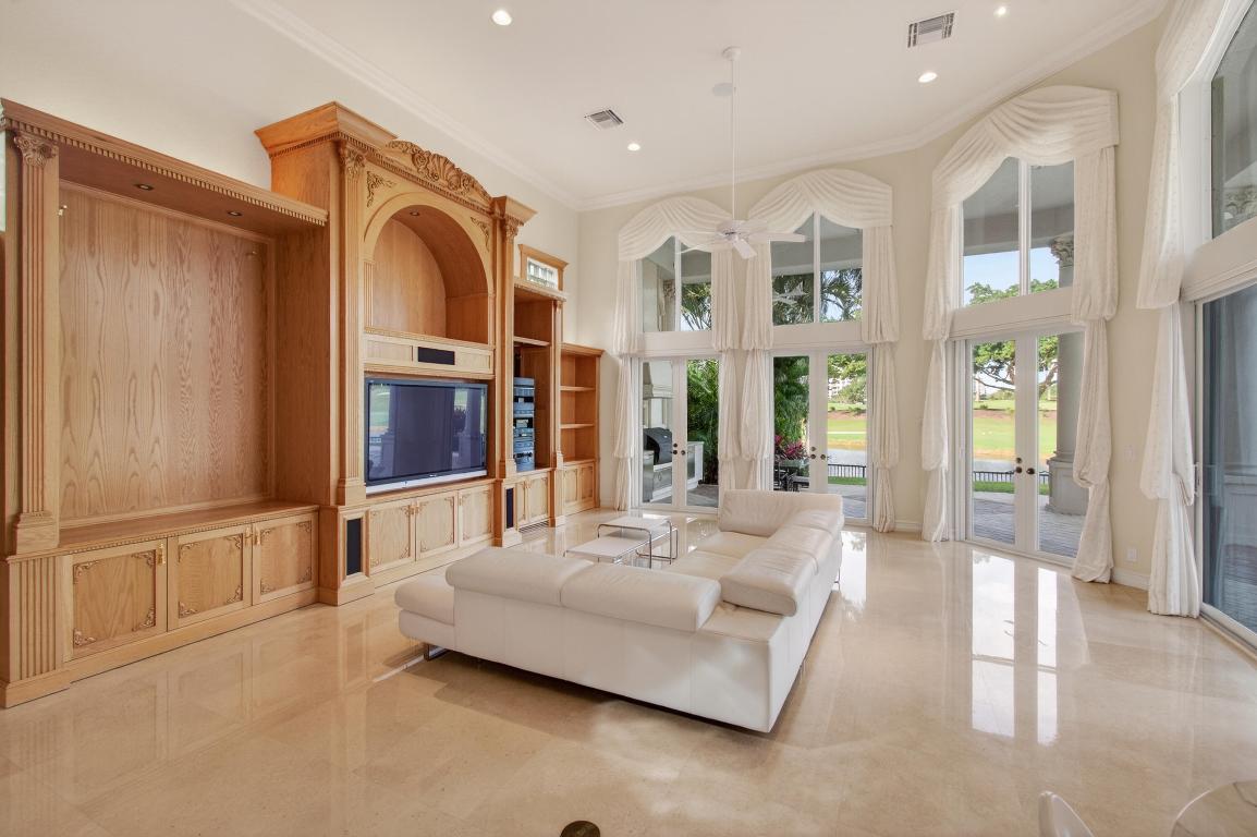 331 Mizner Lk Estates Boca Raton, FL 33432